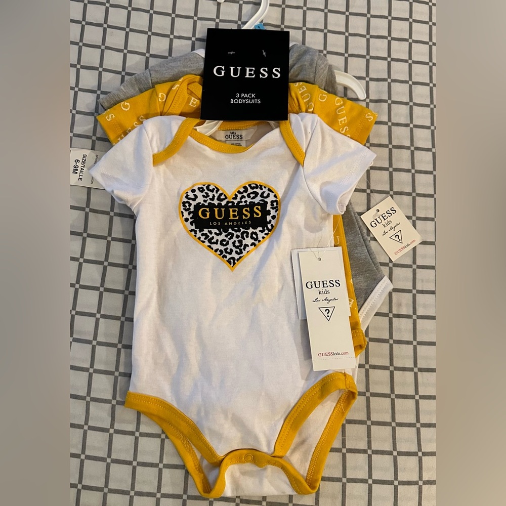 NWT 3 pack Bodysuits